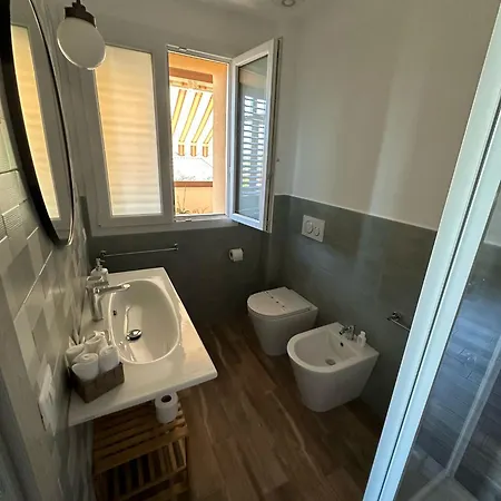 Oda ve Kahvaltı Casale Ermo Colle 4*